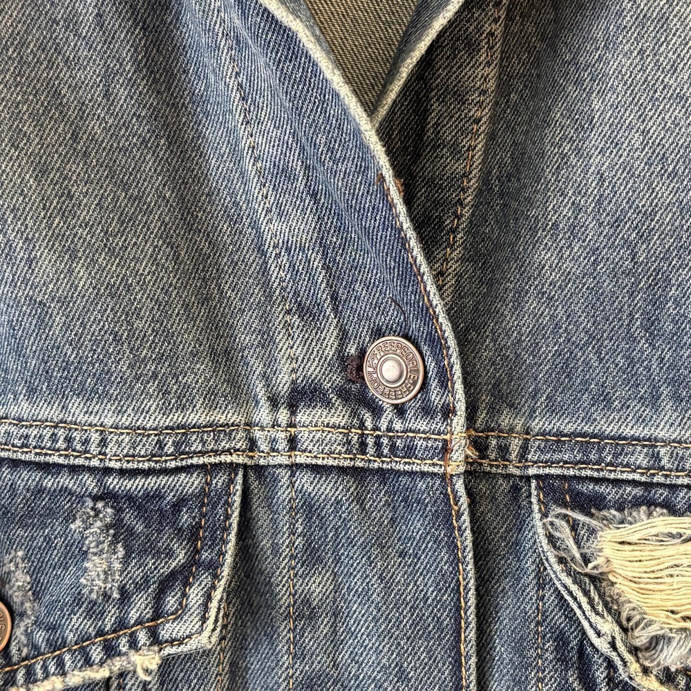 Free People We the Free Long & Lean Distressed Denim Jacket XS Oversized Trucker - Picture 8 of 14